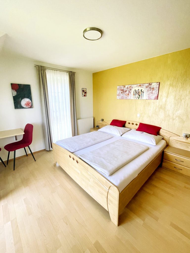 Zimmer Weingartenblick